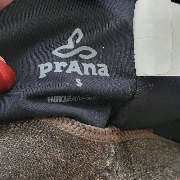 PrAna Olive Green Strappy Crossback Sports Bra Athletic Bra Women's size S - Picture 9 of 10